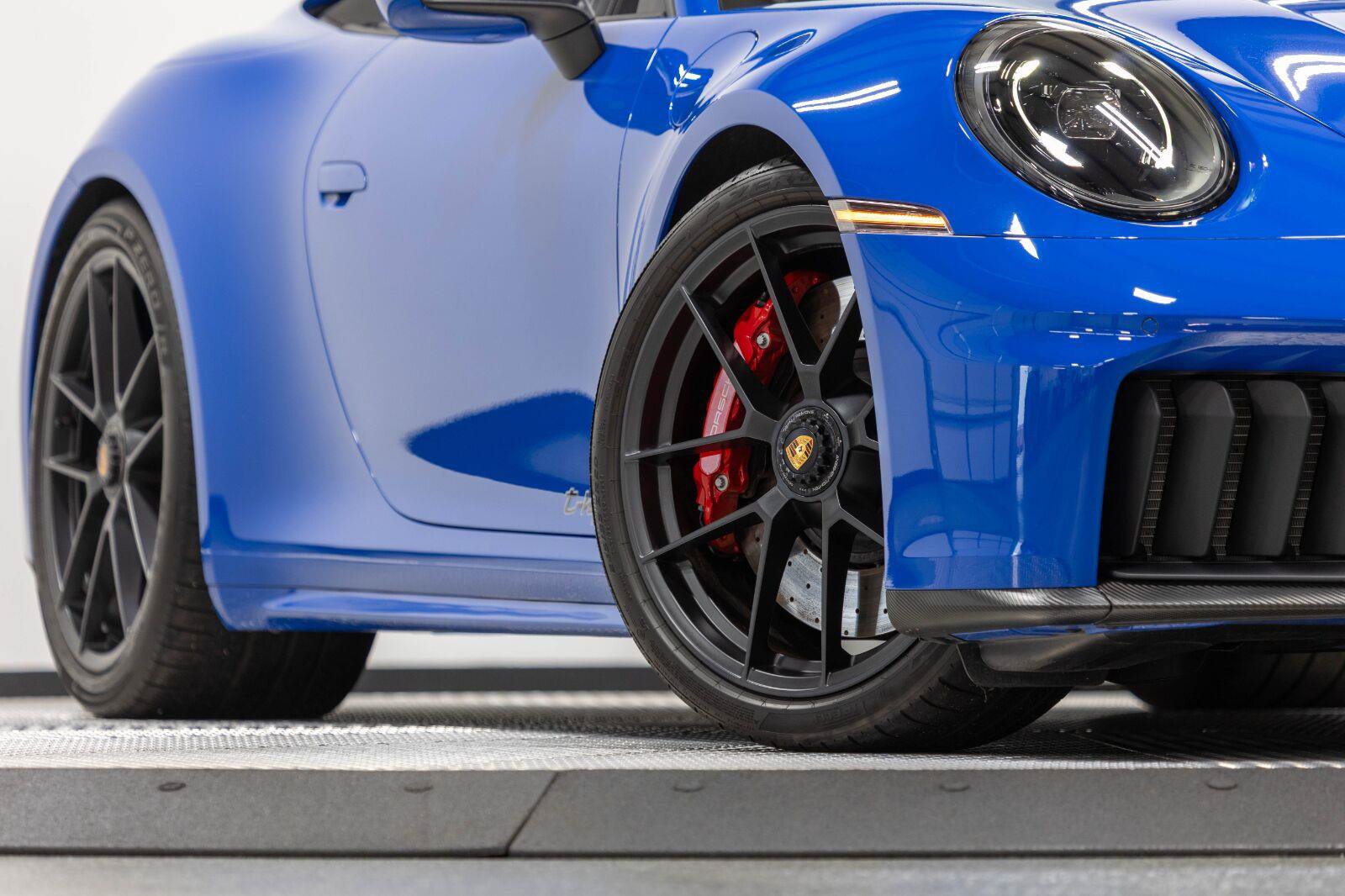 Used 2026 Porsche 911 Carrera 4 GTS AWD/4WD image 50