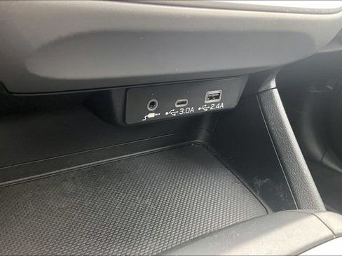 Used 2024 Subaru Crosstrek 2.0i Premium AWD/4WD image 33