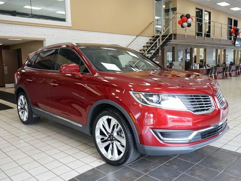 Used 2018 Lincoln MKX Reserve w/ Lincoln MKX Climate Package FWD image 19