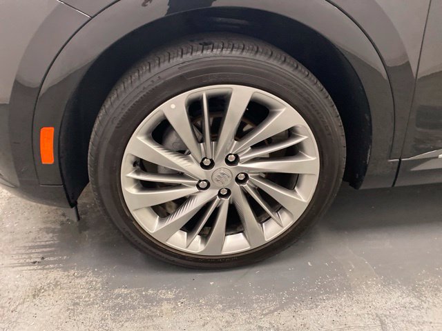 Used 2024 Buick Envision Avenir AWD/4WD image 29