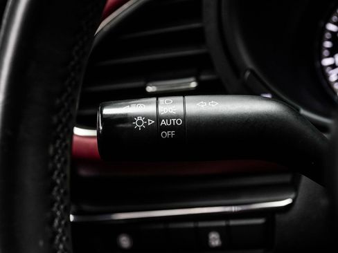 Used 2019 MAZDA MAZDA3 AWD Hatchback w/ Premium Pkg image 33