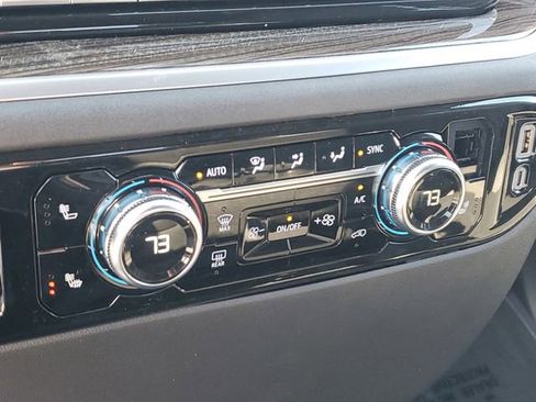 New 2026 GMC Sierra 1500 Elevation image 17