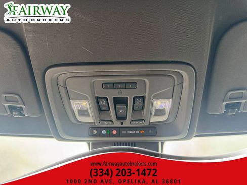 Used 2023 GMC Sierra 1500 SLT w/ SLT Premium Package image 23