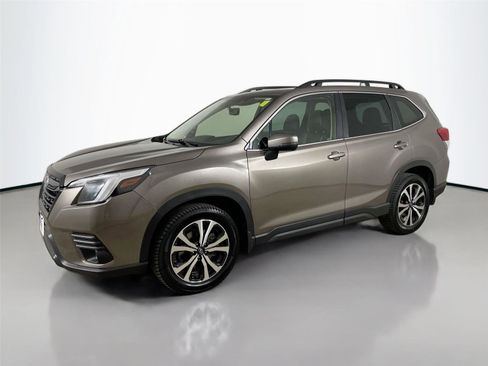 Used 2023 Subaru Forester Limited AWD/4WD image 8