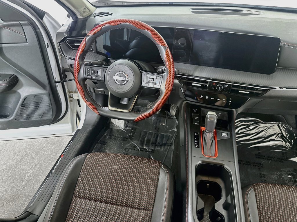 Used 2025 Nissan Kicks SR AWD/4WD image 19