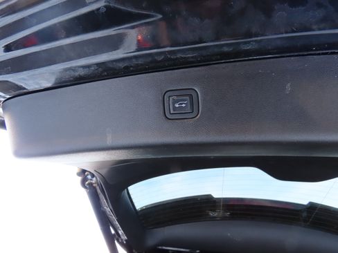 Used 2023 Chevrolet Blazer LT w/ Convenience Package image 19