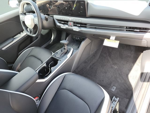 New 2026 Kia K4 GT-Line w/ GT-Line Premium Package FWD image 17