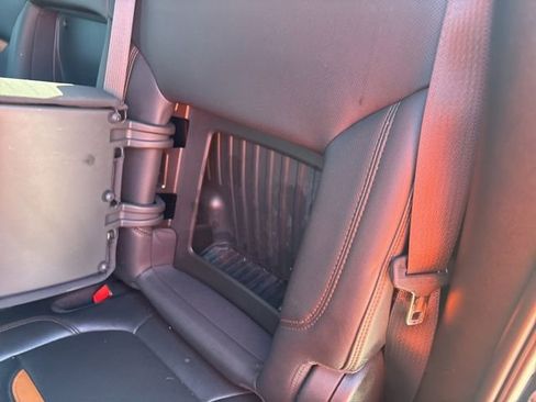 Used 2019 GMC Sierra 1500 AT4 w/ AT4 Premium Package AWD/4WD image 31