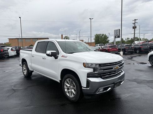 Used 2020 Chevrolet Silverado 1500 LTZ AWD/4WD image 2