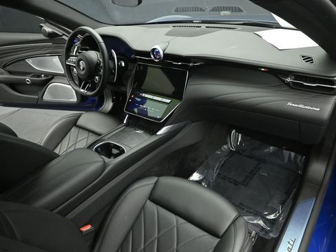 Used 2024 Maserati GranTurismo Modena image 25