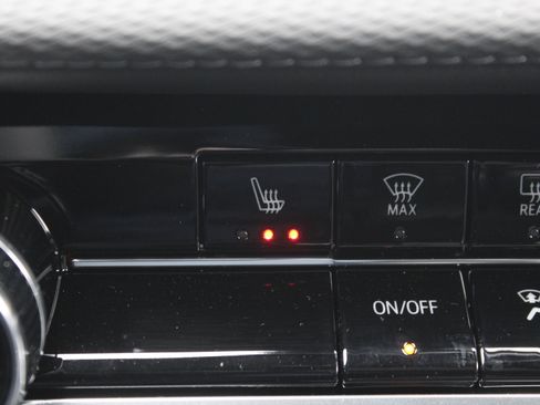 New 2026 Chevrolet Equinox LT image 13