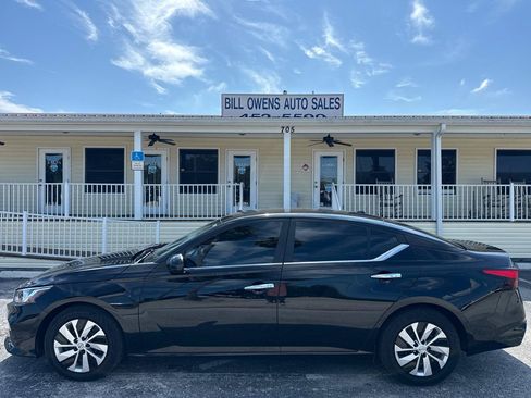 Used 2020 Nissan Altima 2.5 S FWD image 4