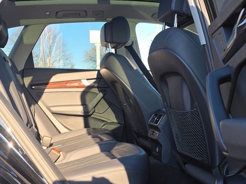 Used 2019 Audi Q5 2.0T Premium w/ Convenience Package image 24