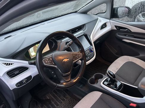 Used 2021 Chevrolet Bolt LT image 8