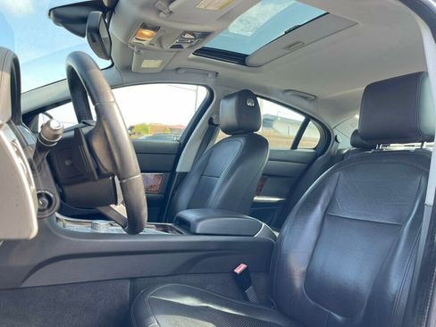 Used 2011 Jaguar XF Premium RWD image 12