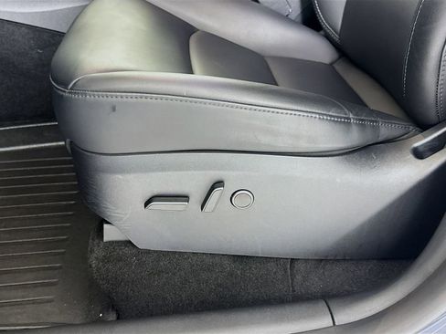 Used 2023 Tesla Model Y Long Range image 15