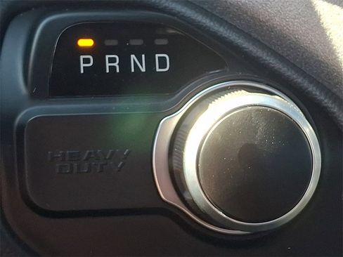 Used 2024 RAM 2500 Tradesman w/ Chrome Appearance Group image 13