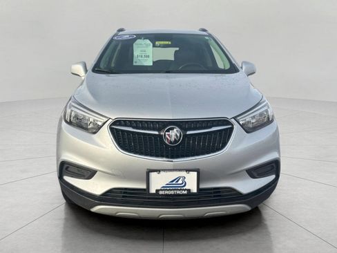 Used 2022 Buick Encore Preferred w/ Safety Package image 3