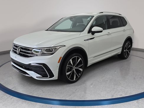 Used 2022 Volkswagen Tiguan SEL R-Line AWD/4WD image 1