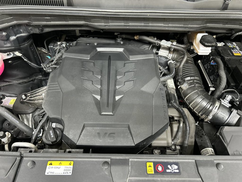 Certified 2026 Kia Carnival FWD image 25