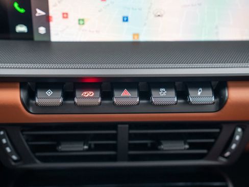 Used 2025 Porsche 911 Carrera image 20