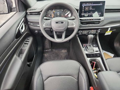 New 2026 Jeep Compass Limited image 7
