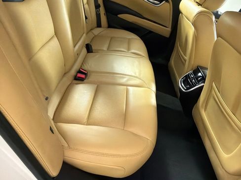 Used 2014 Cadillac XTS Luxury FWD image 21