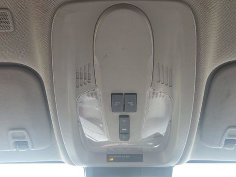 Used 2017 GMC Terrain SLE FWD image 27