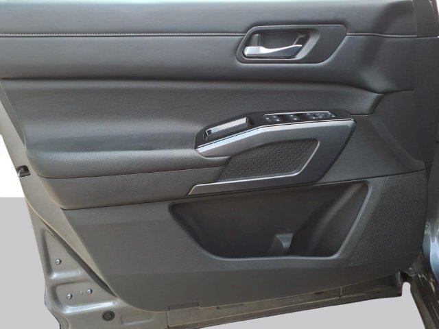 Used 2023 Nissan Pathfinder SL w/ SL Premium Package AWD/4WD image 10
