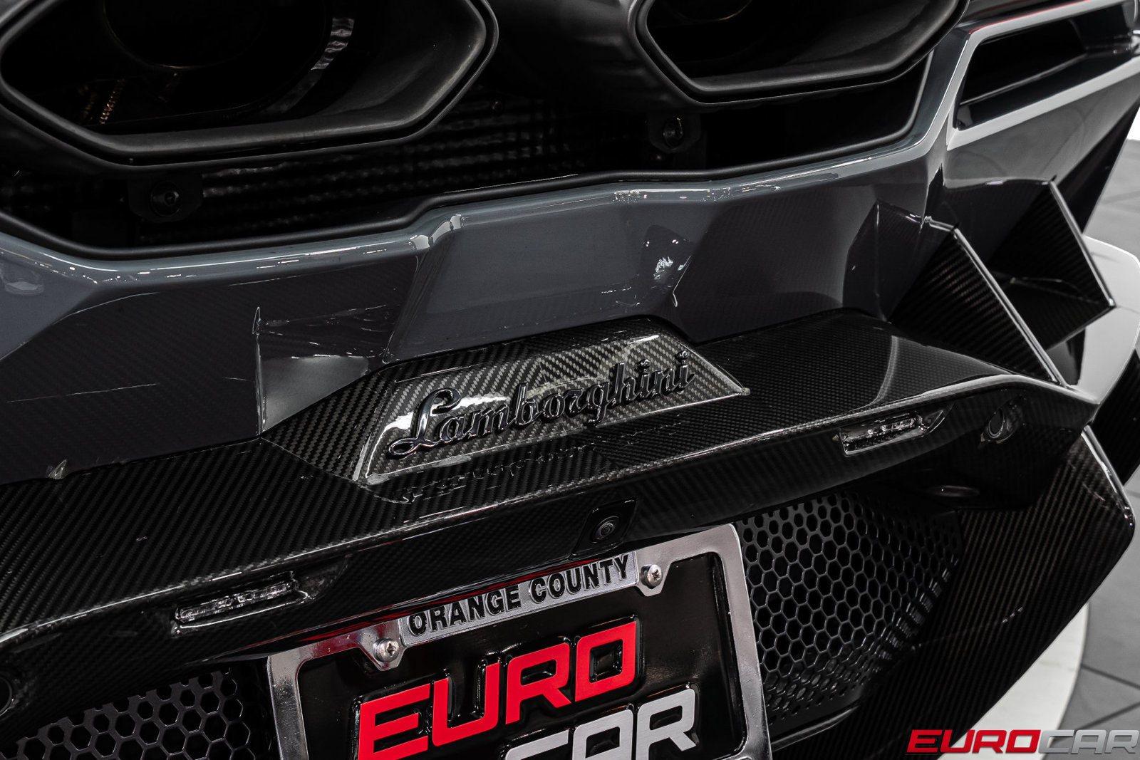 Used 2025 Lamborghini Revuelto AWD/4WD image 26