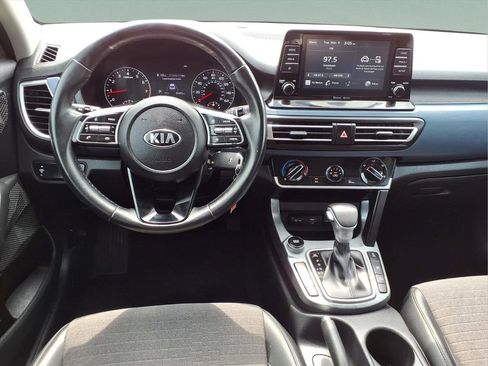 Used 2021 Kia Seltos S AWD/4WD image 10