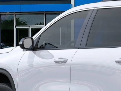 New 2026 Chevrolet Traverse LT w/ Driver Confidence Package FWD image 12