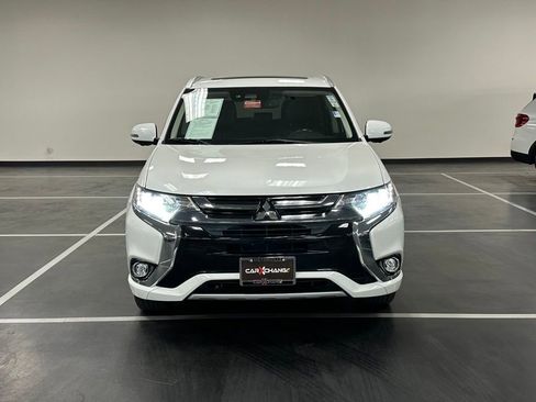 Used 2018 Mitsubishi Outlander GT AWD/4WD image 10