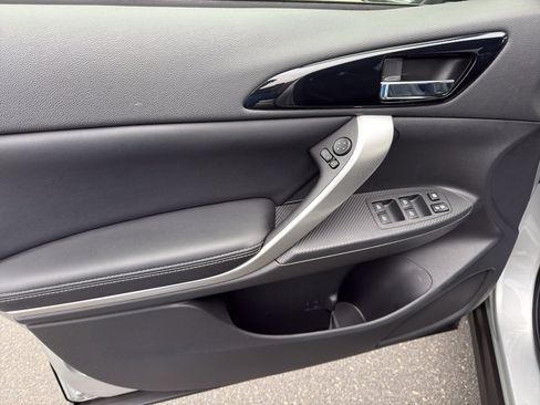 Used 2022 Mitsubishi Eclipse Cross SEL image 9