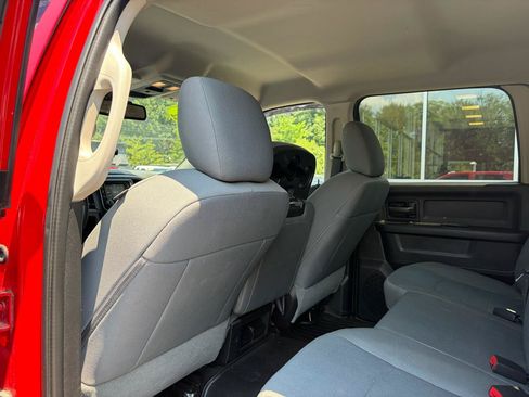 Used 2016 RAM 2500 Tradesman w/ Chrome Appearance Group AWD/4WD image 37
