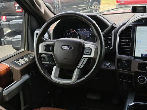 Used 2022 Ford F250 King Ranch w/ King Ranch Ultimate Package AWD/4WD image 18