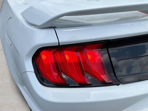 Used 2020 Ford Mustang GT Premium w/ GT Performance Package RWD image 33