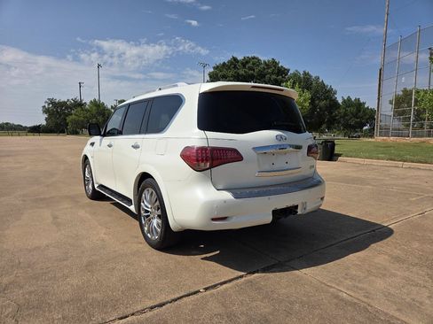 Used 2015 INFINITI QX80 4WD w/ Deluxe Technology Package image 7