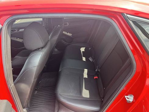 Used 2023 Honda Civic Sport image 14