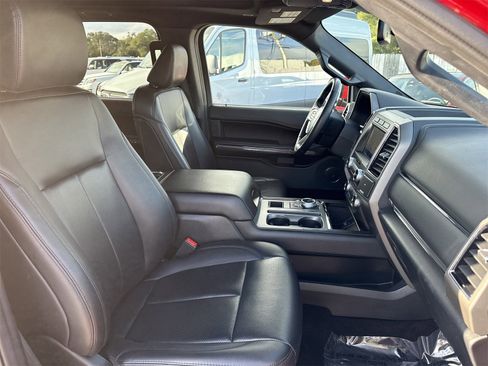 Used 2021 Ford Expedition XLT image 27