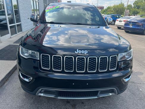 Used 2017 Jeep Grand Cherokee Limited AWD/4WD image 10