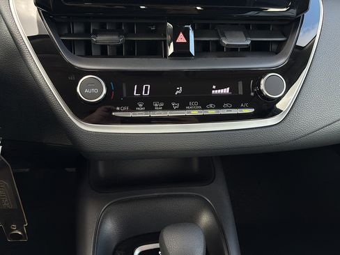 Used 2026 Toyota Corolla LE FWD image 21