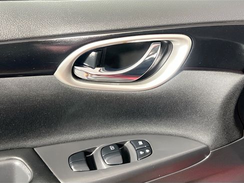 Used 2019 Nissan Sentra SV FWD image 16