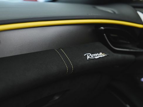 Used 2025 Ferrari Roma Spider RWD image 13