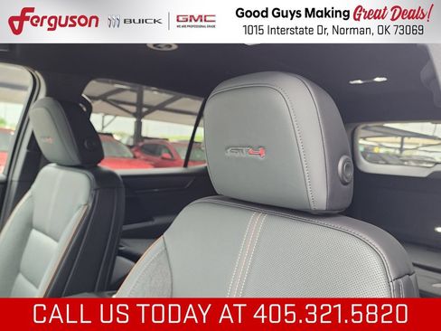 New 2026 GMC Acadia AT4 w/ Luxury Package AWD/4WD image 17