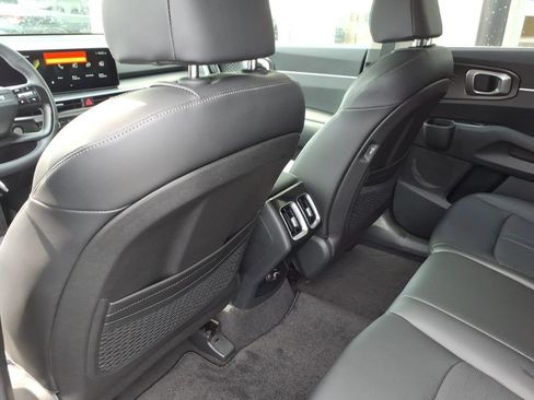 New 2026 Kia Sorento S FWD image 11