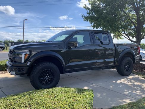 Used 2026 Ford F150 Raptor AWD/4WD image 5