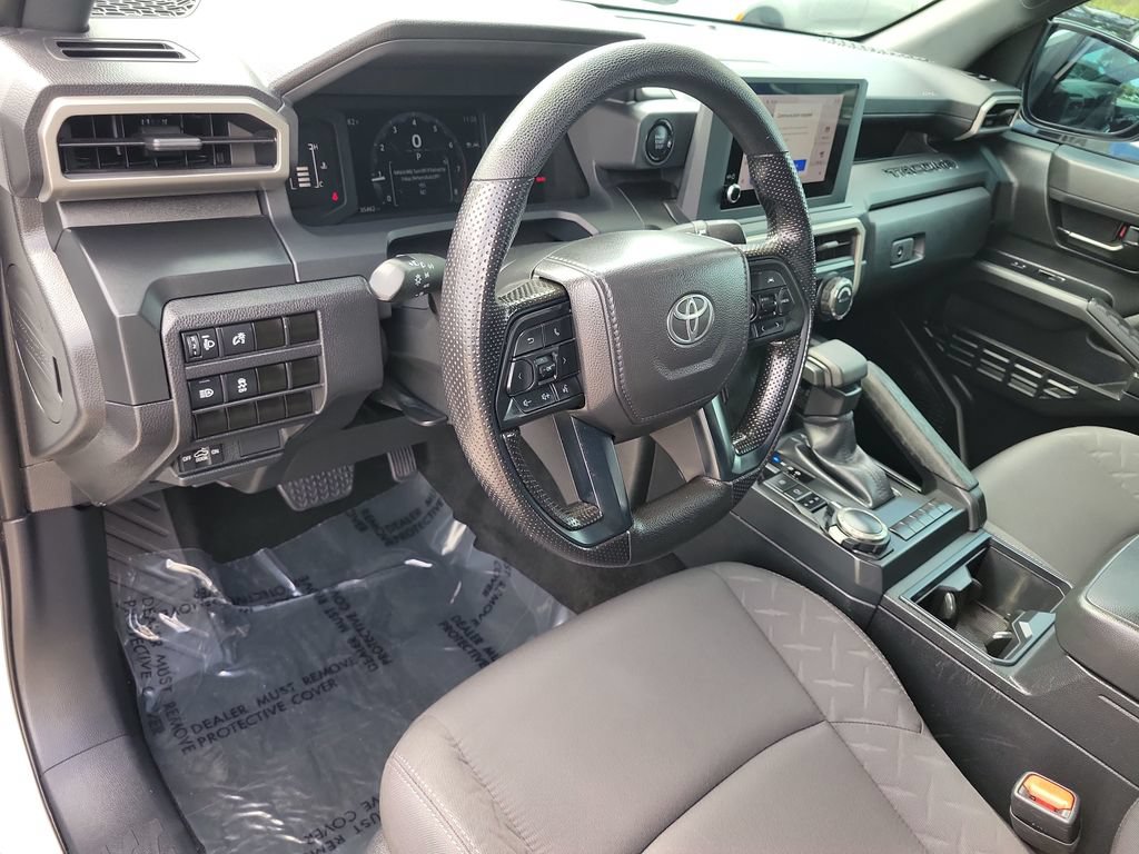 Used 2024 Toyota Tacoma SR AWD/4WD image 7