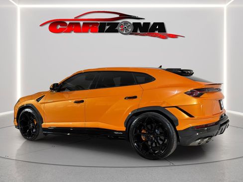 Used 2023 Lamborghini Urus Performante AWD/4WD image 11