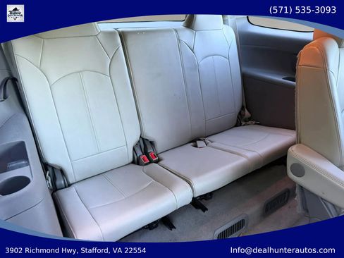 Used 2016 GMC Acadia SLT w/ Open Road Package FWD image 24